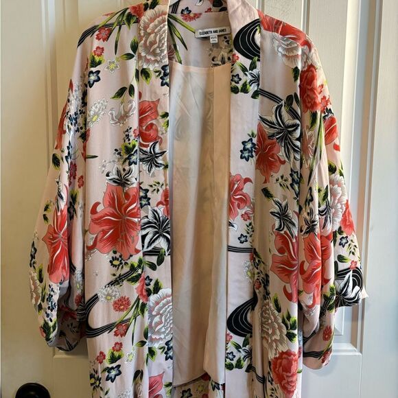 Elizabeth and James Silk Crepe Floral Kimono with Bell Sleeves - Picture 2 of 8